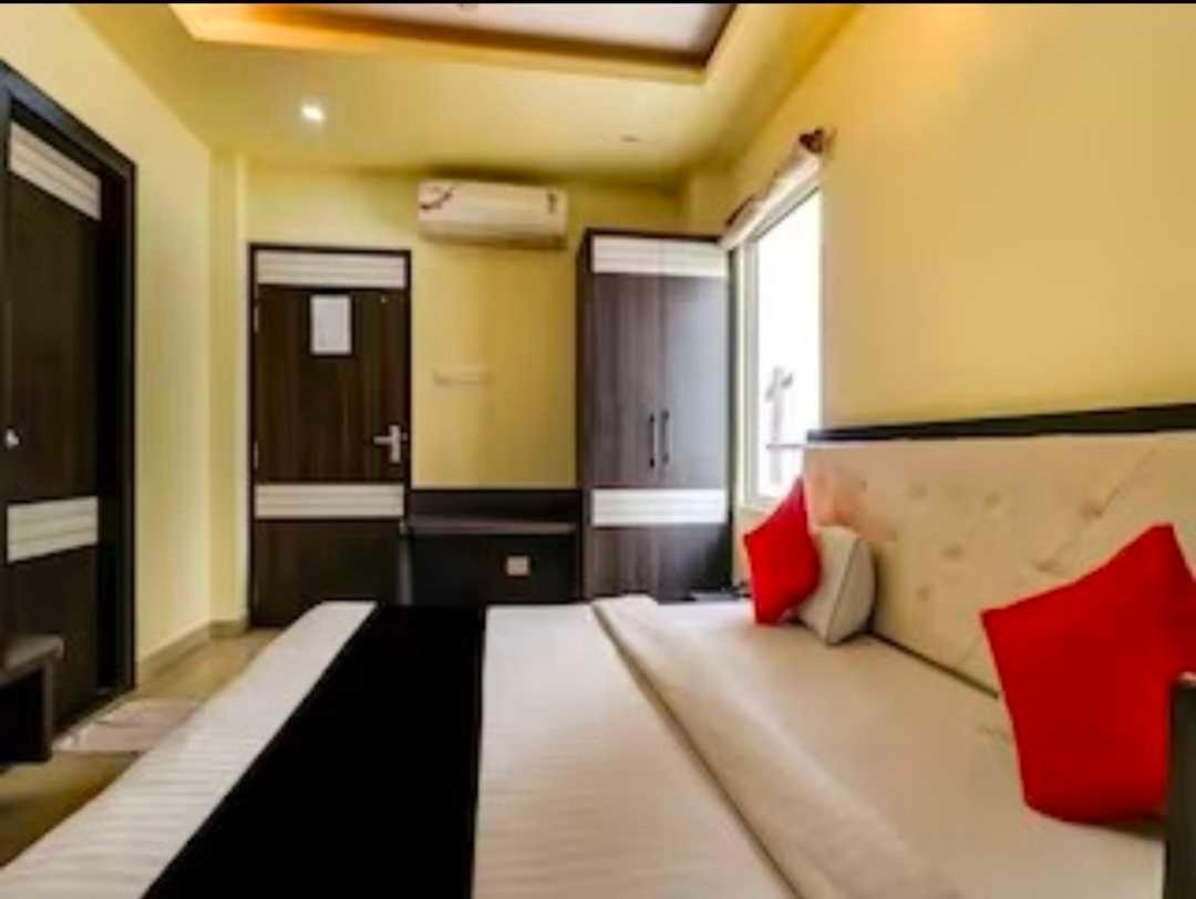 Collection O Hotel Kashi Inn Varanasi Exterior foto
